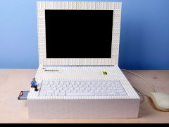 Formula - LEGO Amiga 600 laptop